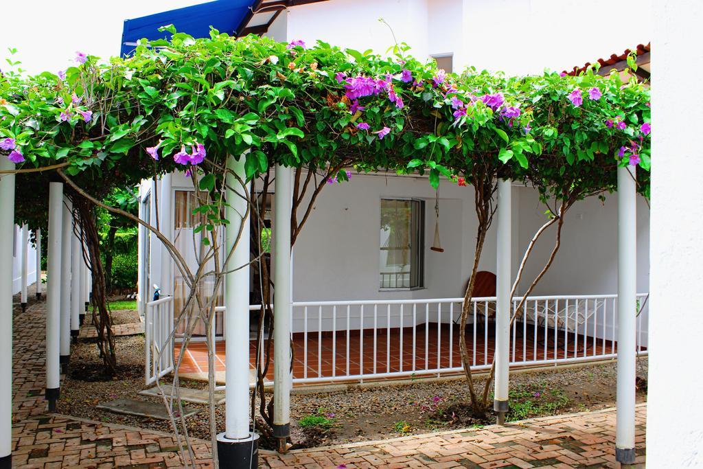Villa Alejandra Girardot Exteriör bild